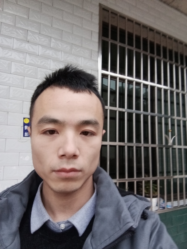 笑得那么开心的第一张照片--绵阳相亲服务中心