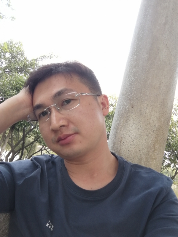 不如随风的第一张照片--绵阳相亲服务中心