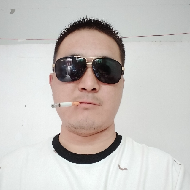 白伟伟的第一张照片--绵阳相亲服务中心