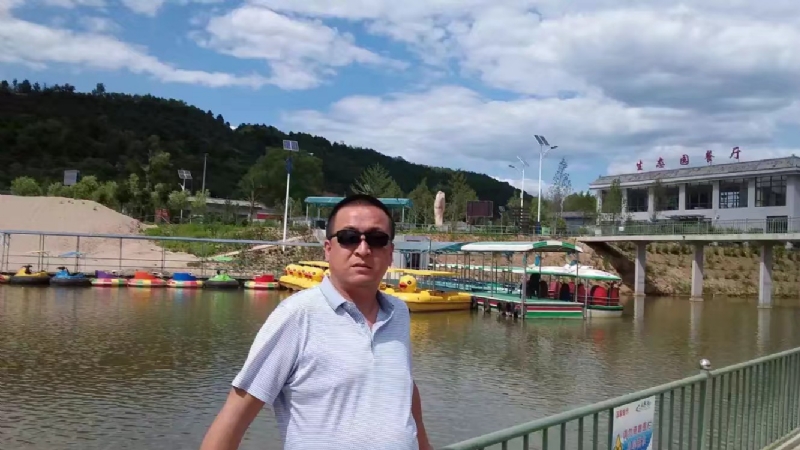 一三缺四的第一张照片--绵阳相亲服务中心