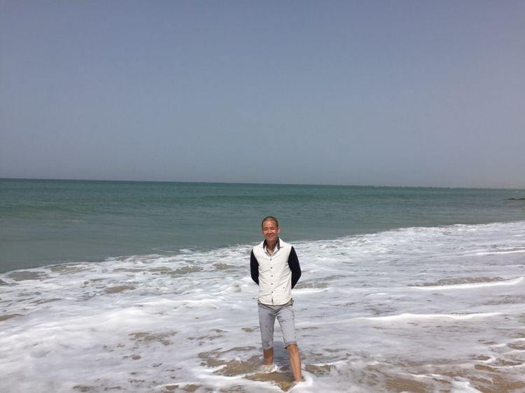 文字的忧伤的第一张照片--绵阳相亲服务中心