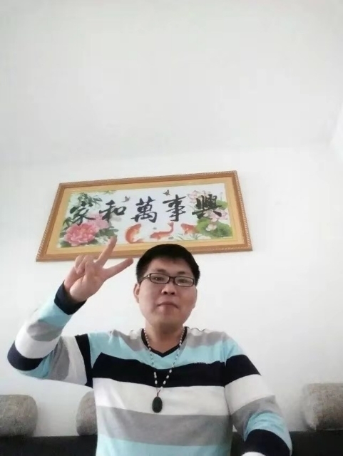 快乐就好的第一张照片--绵阳相亲服务中心