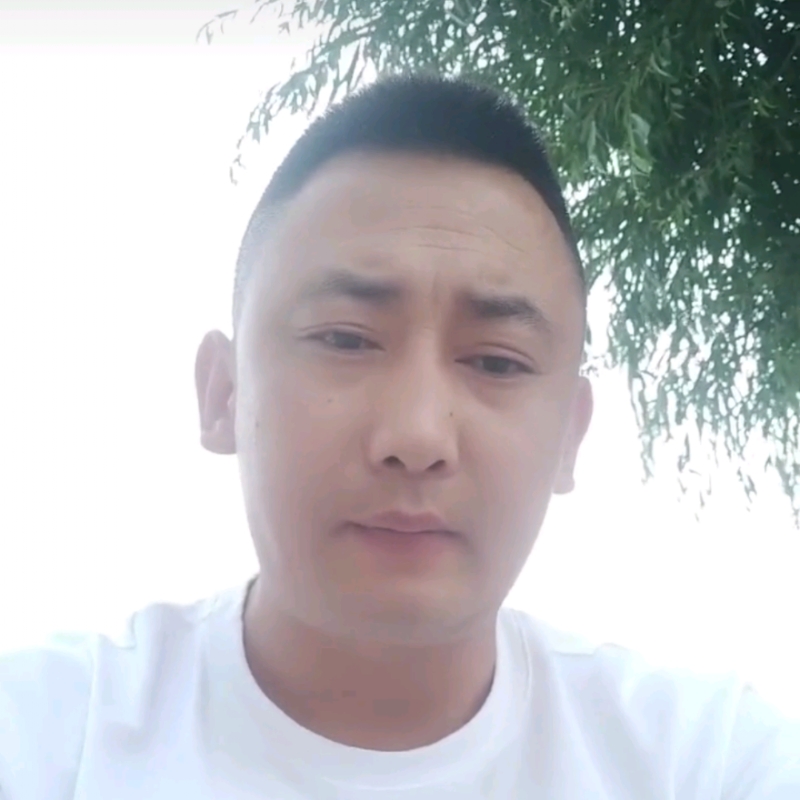 潇洒的第一张照片--绵阳相亲服务中心