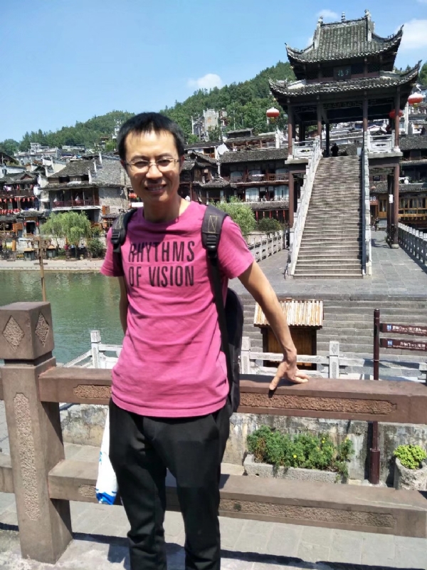 会飞的鱼的第一张照片--绵阳相亲服务中心