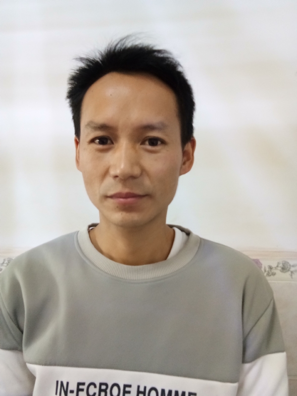 单亲爸爸的第一张照片--绵阳相亲服务中心