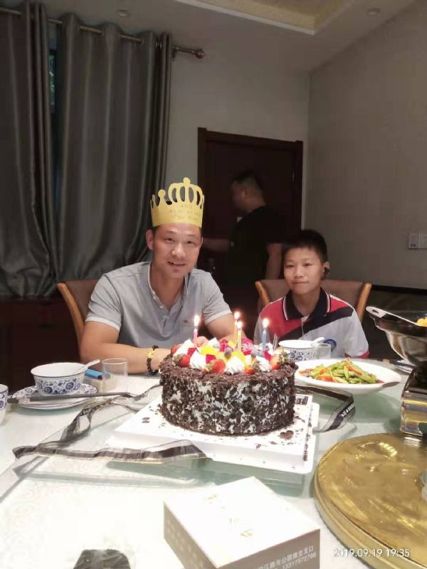 孤独的狼的第一张照片--绵阳相亲服务中心