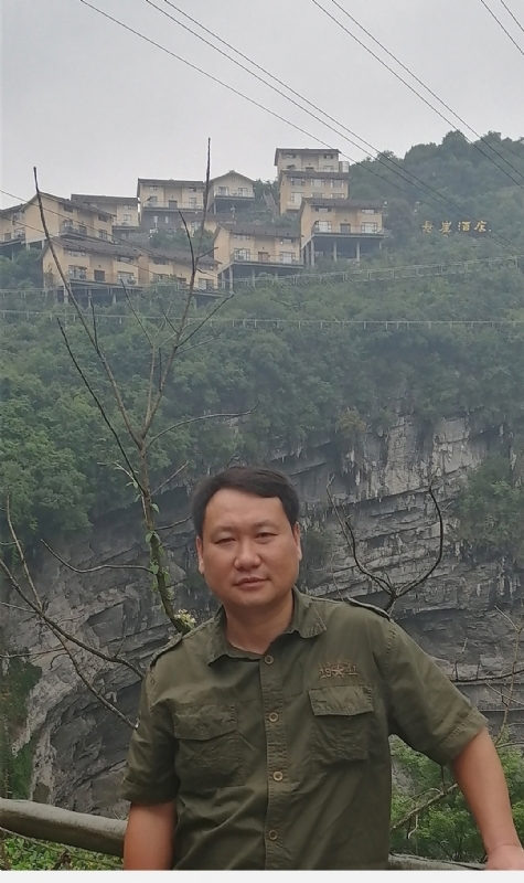 迷彩人生的第一张照片--绵阳相亲服务中心