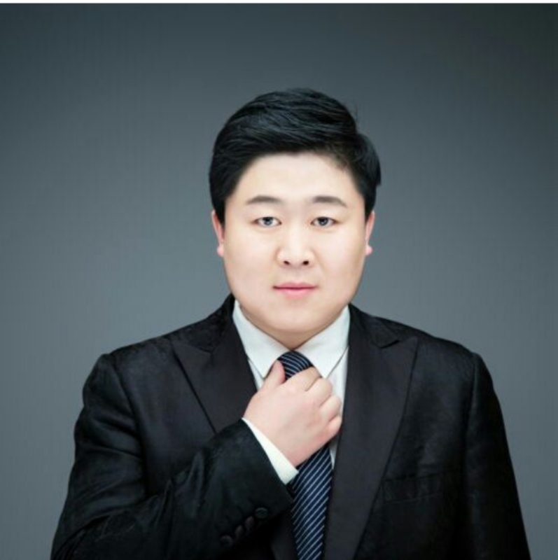 迷途小书童的第一张照片--绵阳相亲服务中心