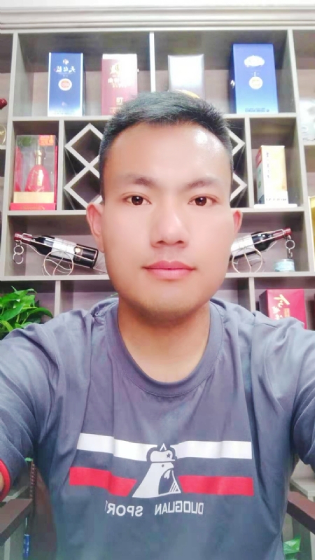 钱乾的第一张照片--绵阳相亲服务中心