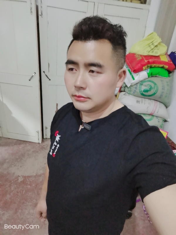 阿杰的第一张照片--绵阳相亲服务中心