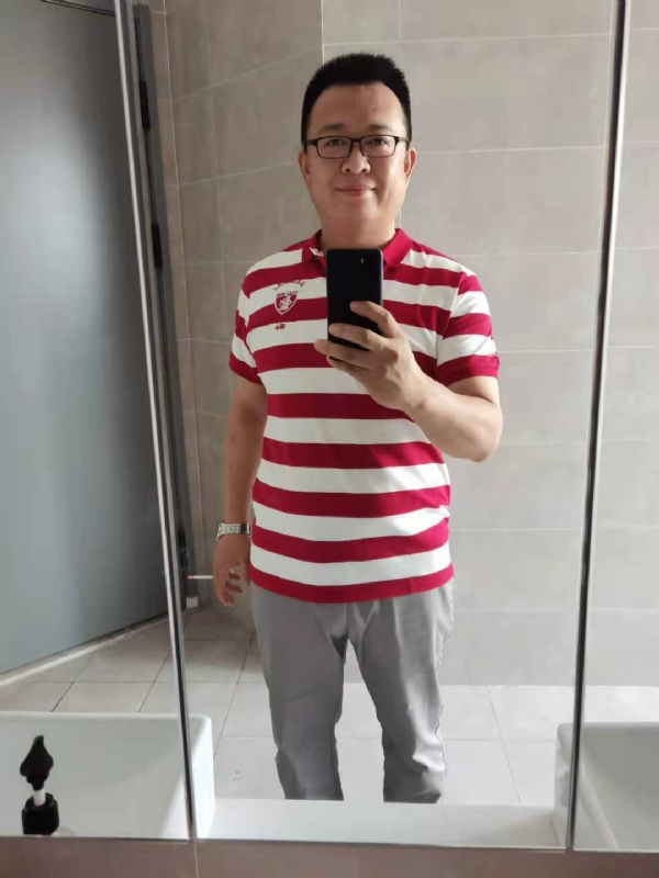 行走的打桩机的第二张照片--绵阳相亲服务中心