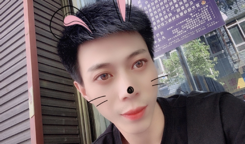 酒伴你的第一张照片--绵阳相亲服务中心