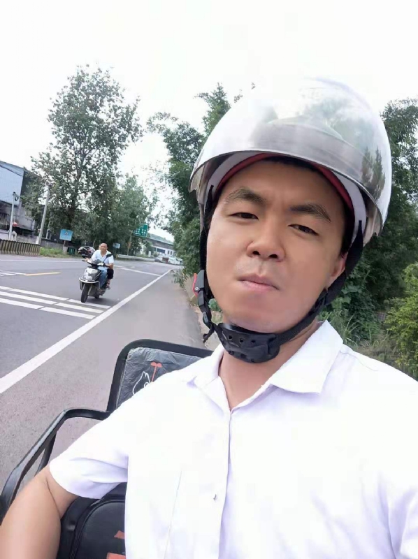 紧张死了的第一张照片--绵阳相亲服务中心