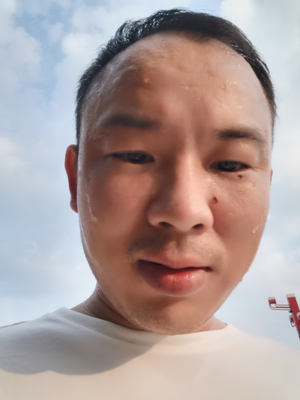 唐老鸭的第一张照片--绵阳相亲服务中心