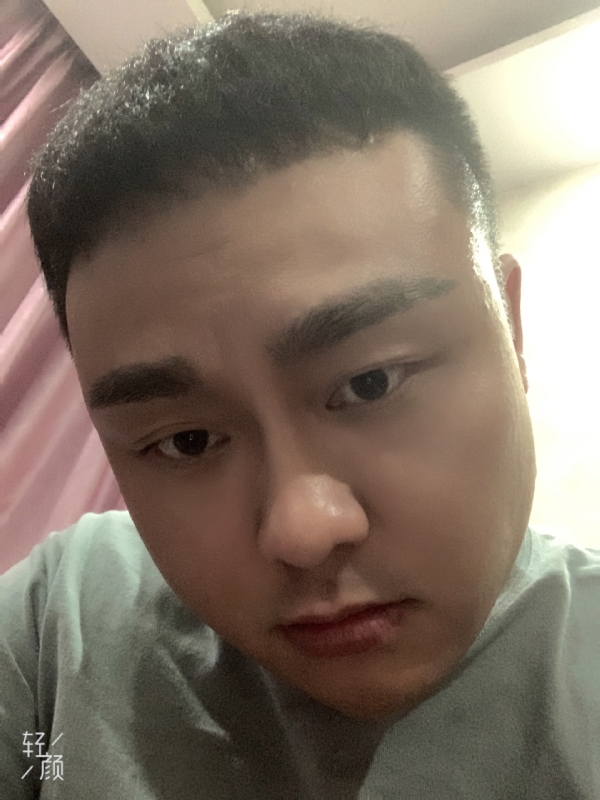 何为奈何的第二张照片--绵阳相亲服务中心