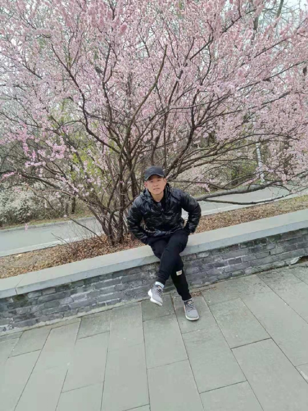 寻找幸福的第一张照片--绵阳相亲服务中心