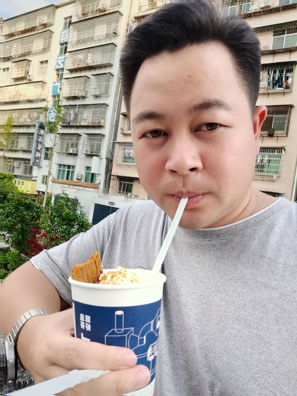 K金o的第一张照片--绵阳相亲服务中心