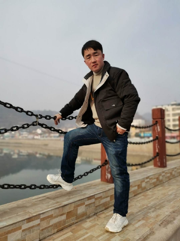 性情中人的第一张照片--绵阳相亲服务中心