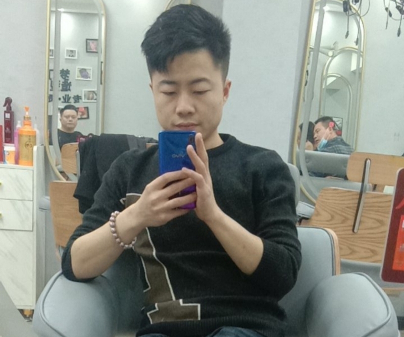 无法自拔的第一张照片--绵阳相亲服务中心