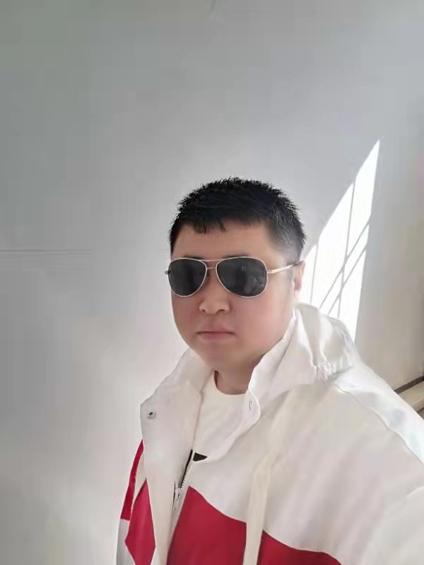 大漠叔叔的第一张照片--绵阳相亲服务中心