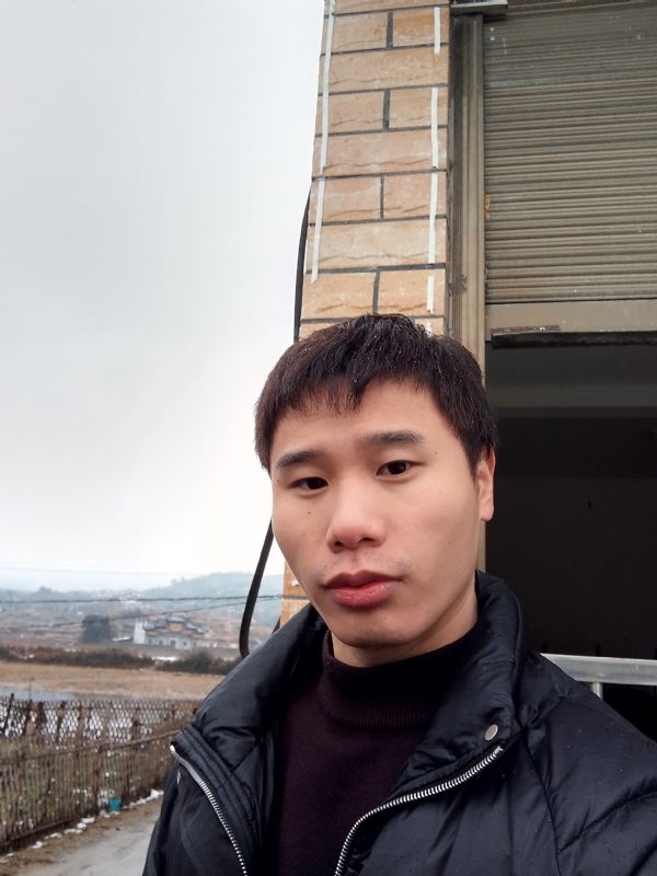 银色的羽翼的第一张照片--绵阳相亲服务中心