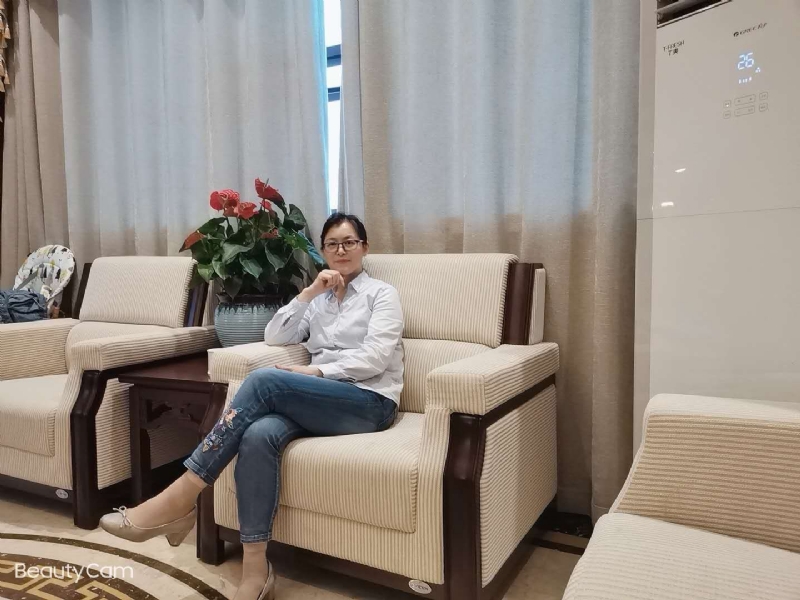 秋水伊人的第一张照片--绵阳相亲服务中心