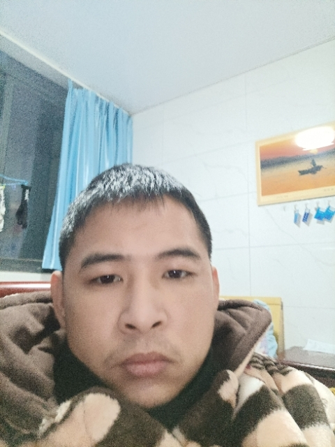 寂寞的第二张照片--绵阳相亲服务中心