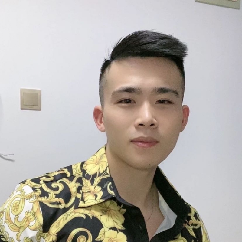 迷彩冲锋衣的第一张照片--绵阳相亲服务中心