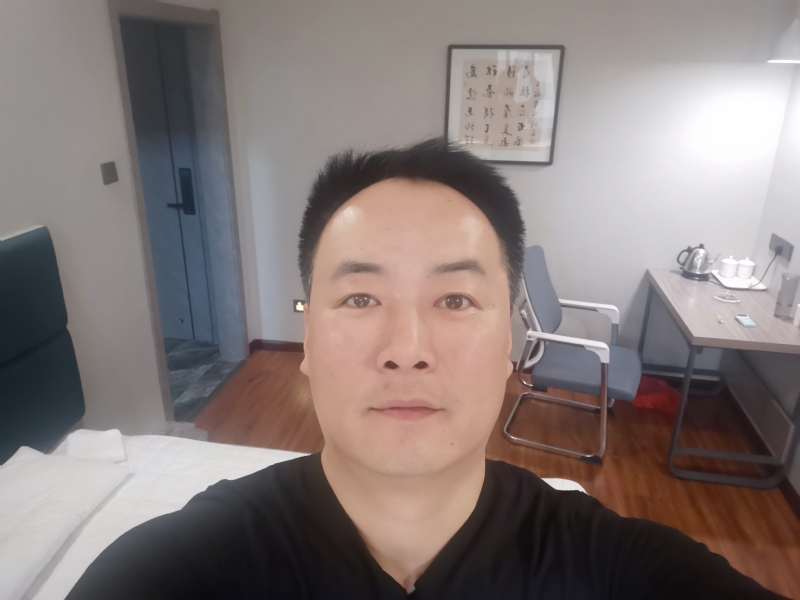 莫待花落空折枝的第一张照片--绵阳相亲服务中心