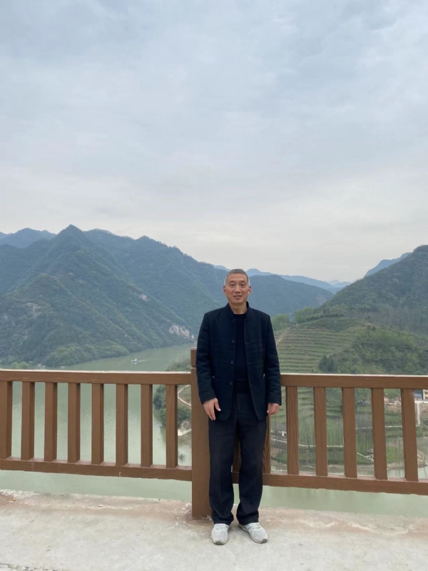 雪芳的第一张照片--绵阳相亲服务中心