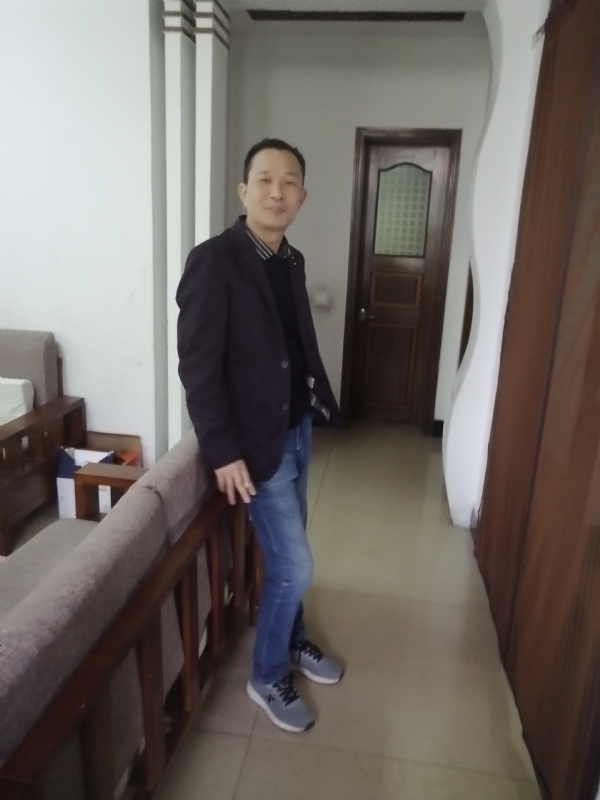 相亲相爱的第二张照片--绵阳相亲服务中心