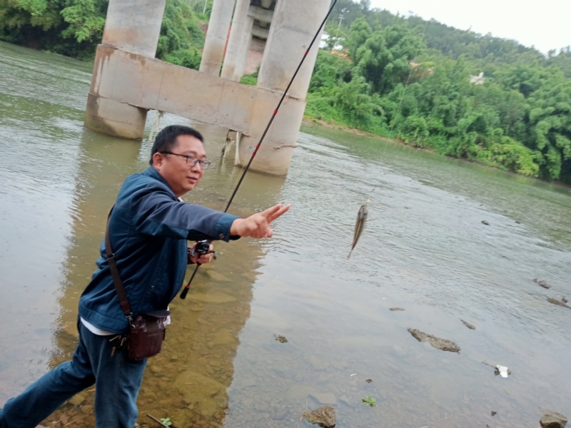 峰的第二张照片--绵阳相亲服务中心