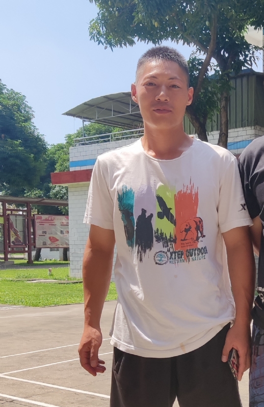 孤鹰的第一张照片--绵阳相亲服务中心