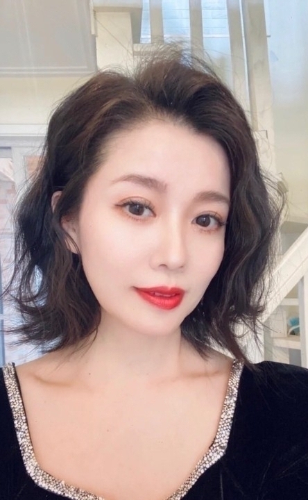 束負的第一张照片--绵阳相亲服务中心