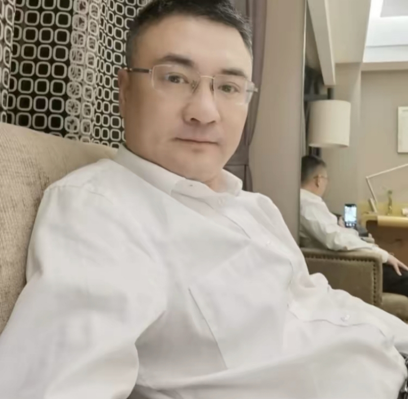 追逐的第二张照片--绵阳相亲服务中心