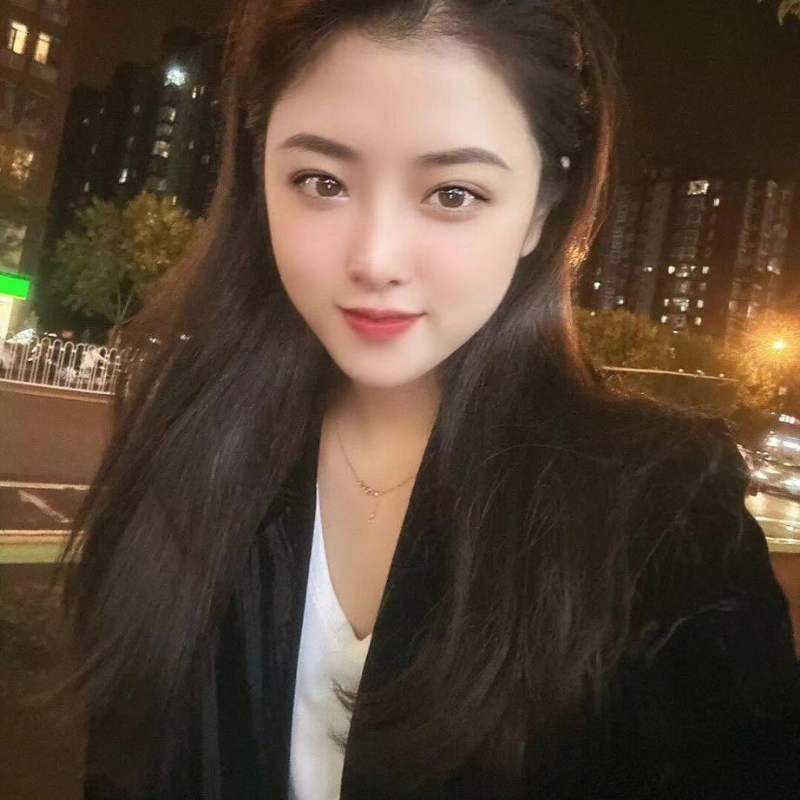 爱笑的微微的第一张照片--绵阳相亲服务中心