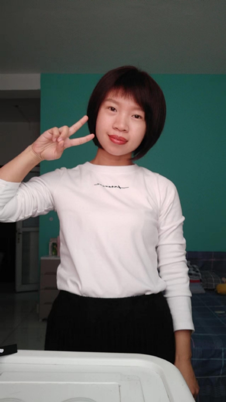 向日葵的第一张照片--绵阳相亲服务中心