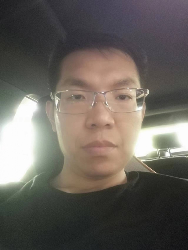 小黑包的第二张照片--绵阳相亲服务中心