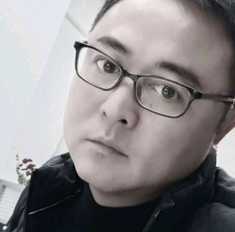 小石头的第一张照片--绵阳相亲服务中心