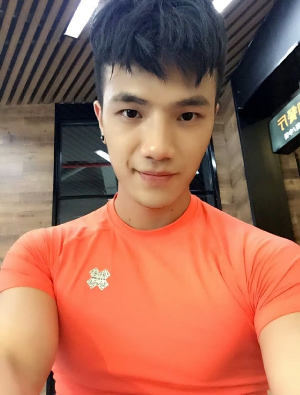 航航的第一张照片--绵阳相亲服务中心