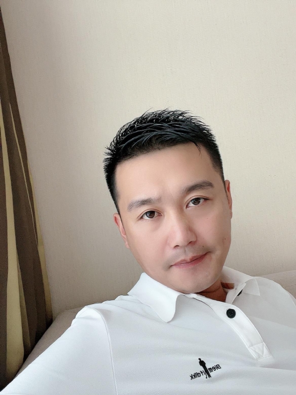 笑望人非的第一张照片--绵阳相亲服务中心