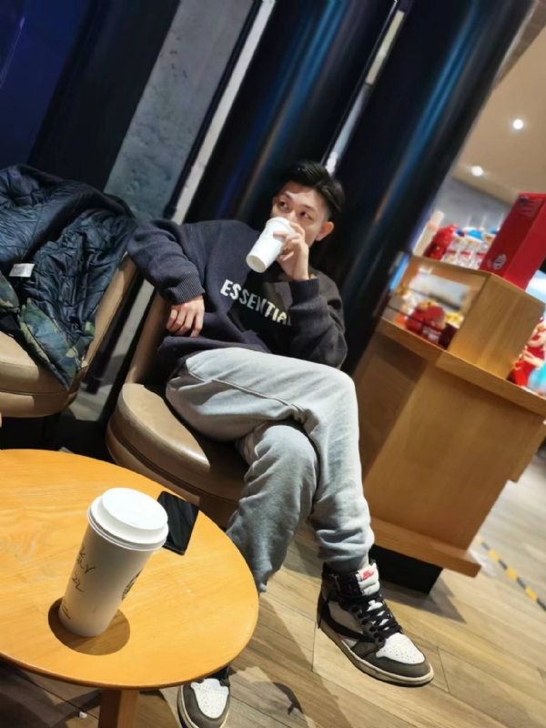 LAZY的第一张照片--绵阳相亲服务中心