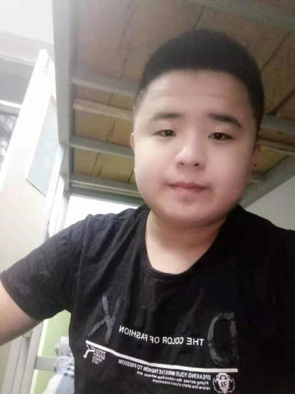 打小就爱淘气的第一张照片--绵阳相亲服务中心