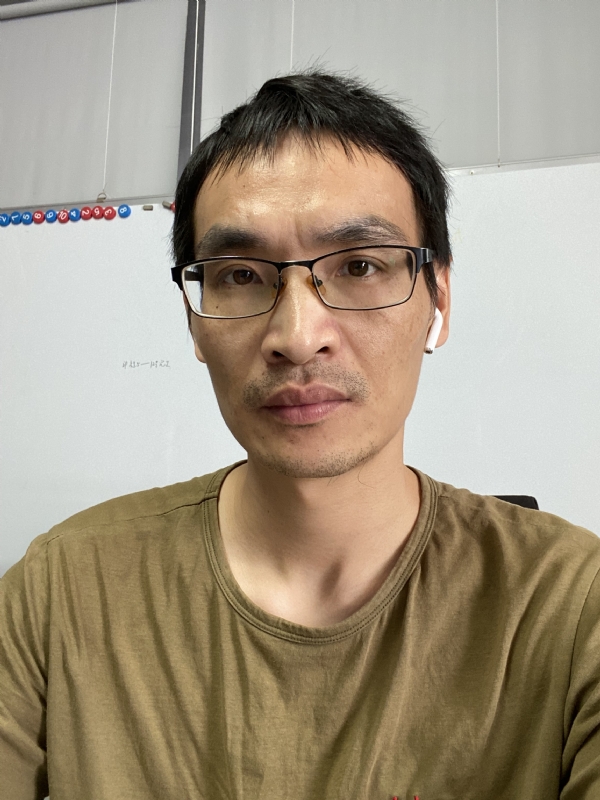 孤独的根号三的第一张照片--绵阳相亲服务中心