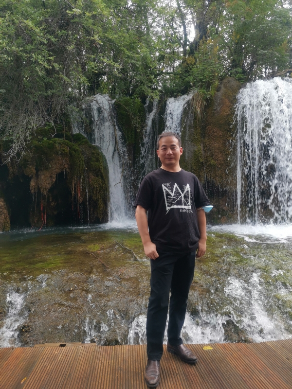 任君君的第一张照片--绵阳相亲服务中心