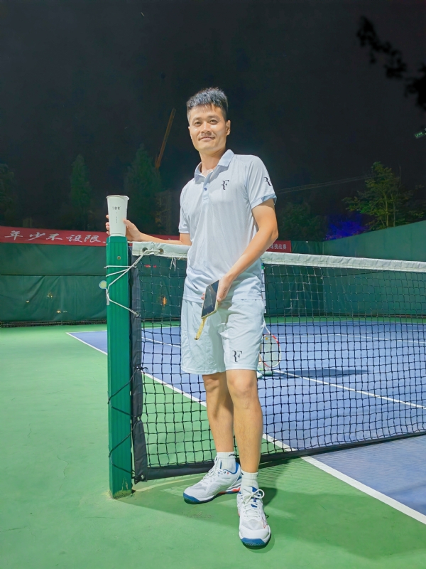 网球罗的第五张照片--绵阳相亲服务中心