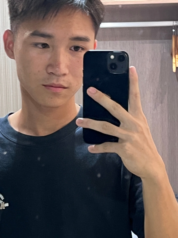 画家的第二张照片--绵阳相亲服务中心