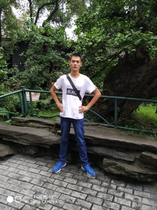 会飞的猪的第一张照片--绵阳相亲服务中心