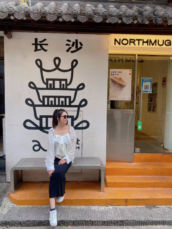 Lin的第二张照片--绵阳相亲服务中心