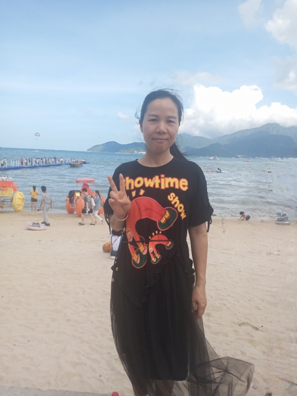 容容的第一张照片--绵阳相亲服务中心